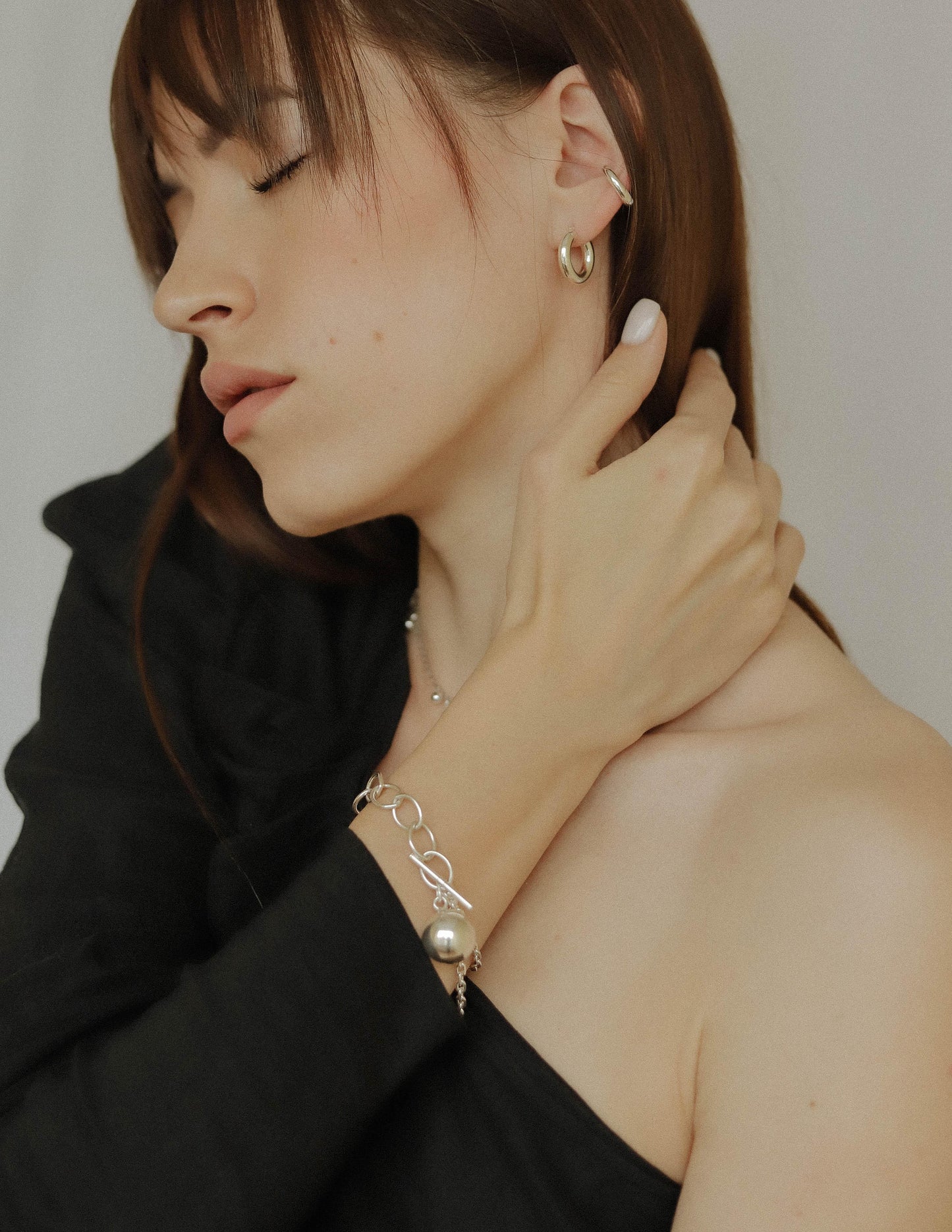 Classic ear cuff