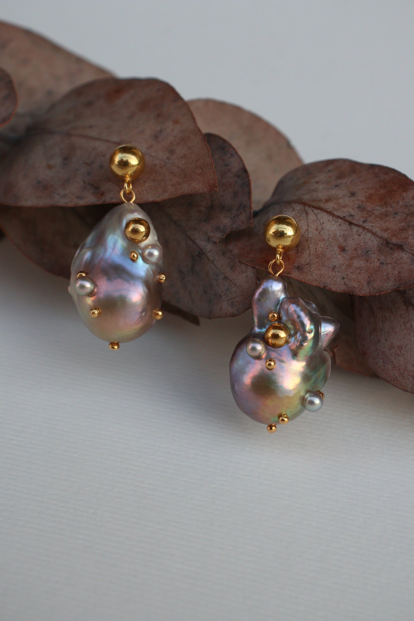 Baroque pearl earrings
