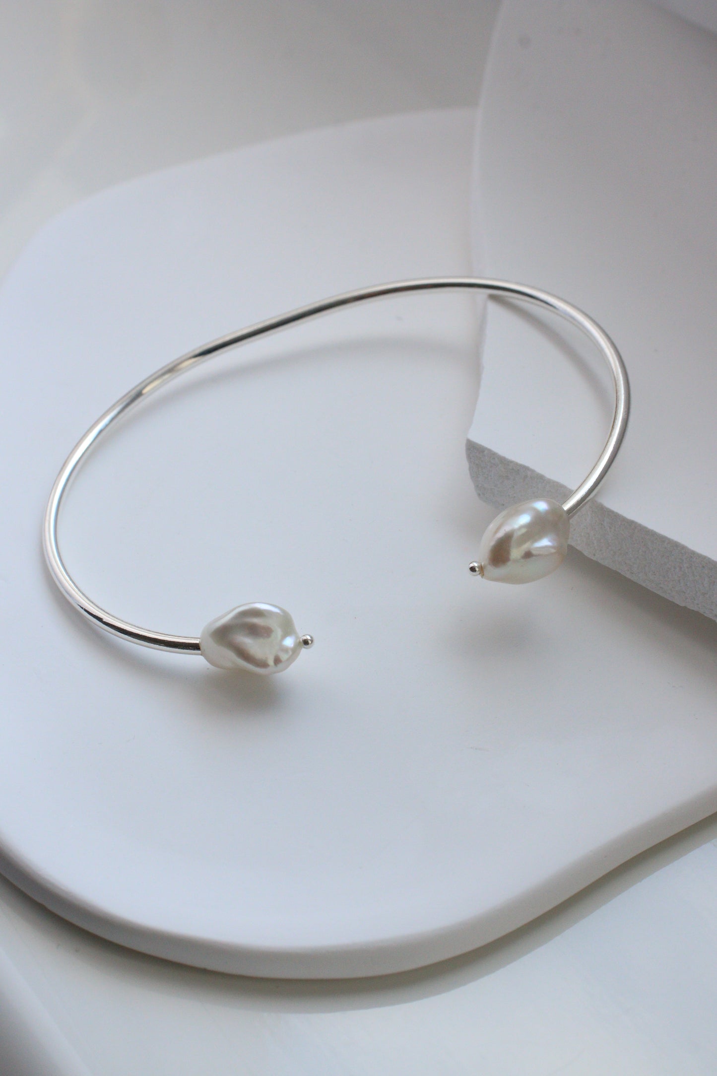 Open cuff bracelet