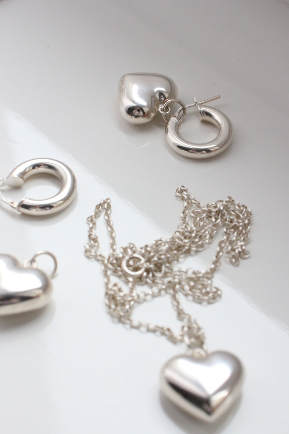 Amour earrings