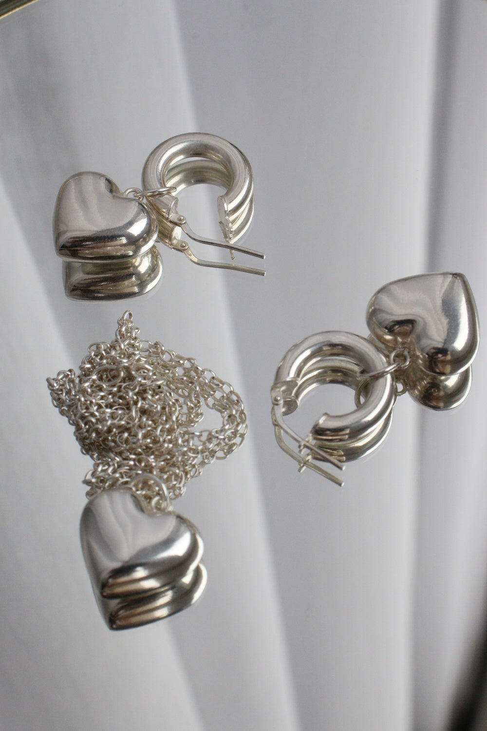 Amour earrings