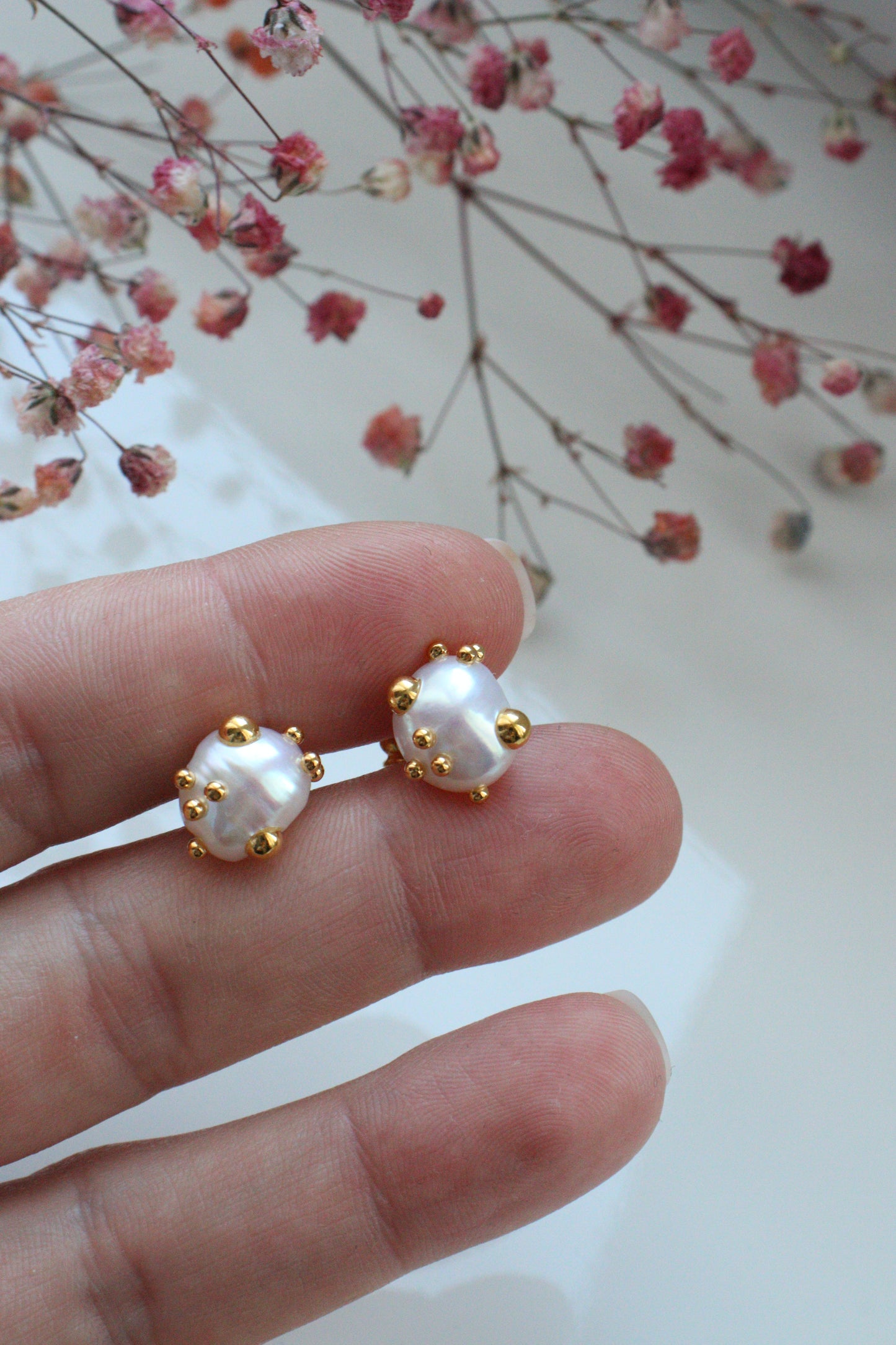 "Comet" stud earrings