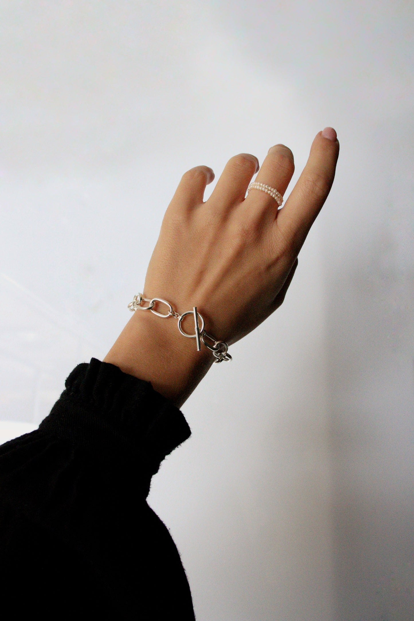 Bracelet with toggle clasp