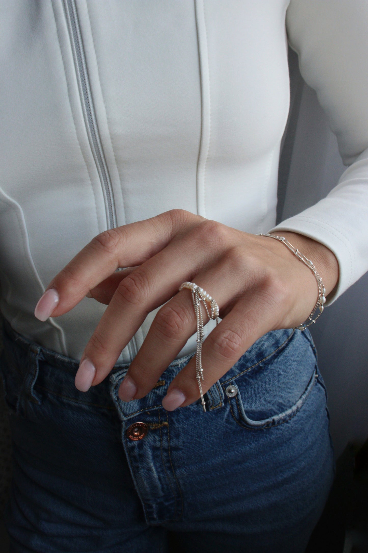 Ring with chains