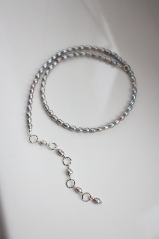 Choker with dainty detail