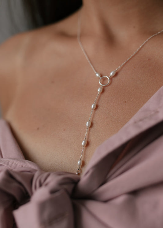 Lariat necklace "Circle white"